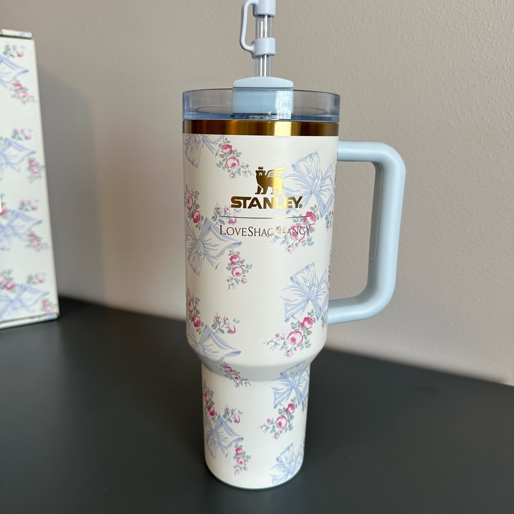 Stanley x LoveShackFancy Tumbler 40oz Rosa Beaux Blue Authentic